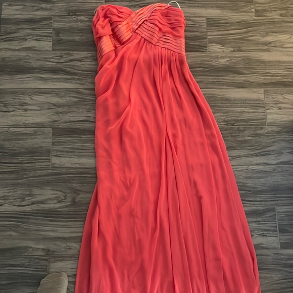 Gorgeous coral ABS formal dress - Picture 2 of 4